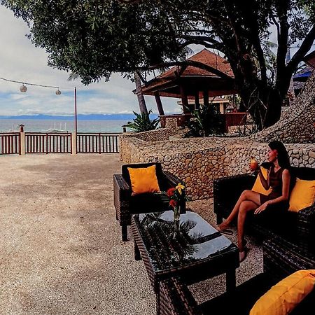 แมจิก ไอส์แลนด์ ไดฟ์ รีสอร์ต Hotel โมอัลโบอัล ภายนอก รูปภาพ